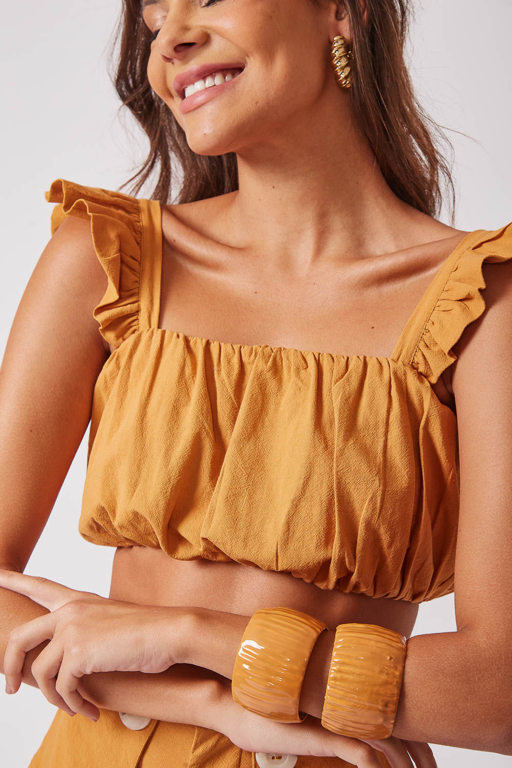 Cropped-bufante-com-alca-babados-TELHA