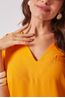 Blusa-basica-gola-V-CORAL