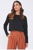 Blusa-cropped-manga-longa-com-detalhe-gola-PRETO-