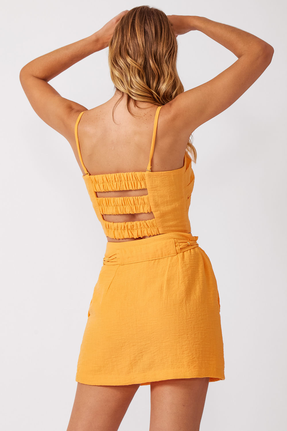 CROPPED-ALCA-FINA-CAMADAS-LARANJA