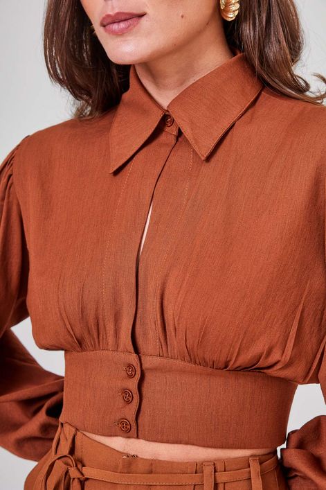 BLUSA-DECOTE-BOTAO