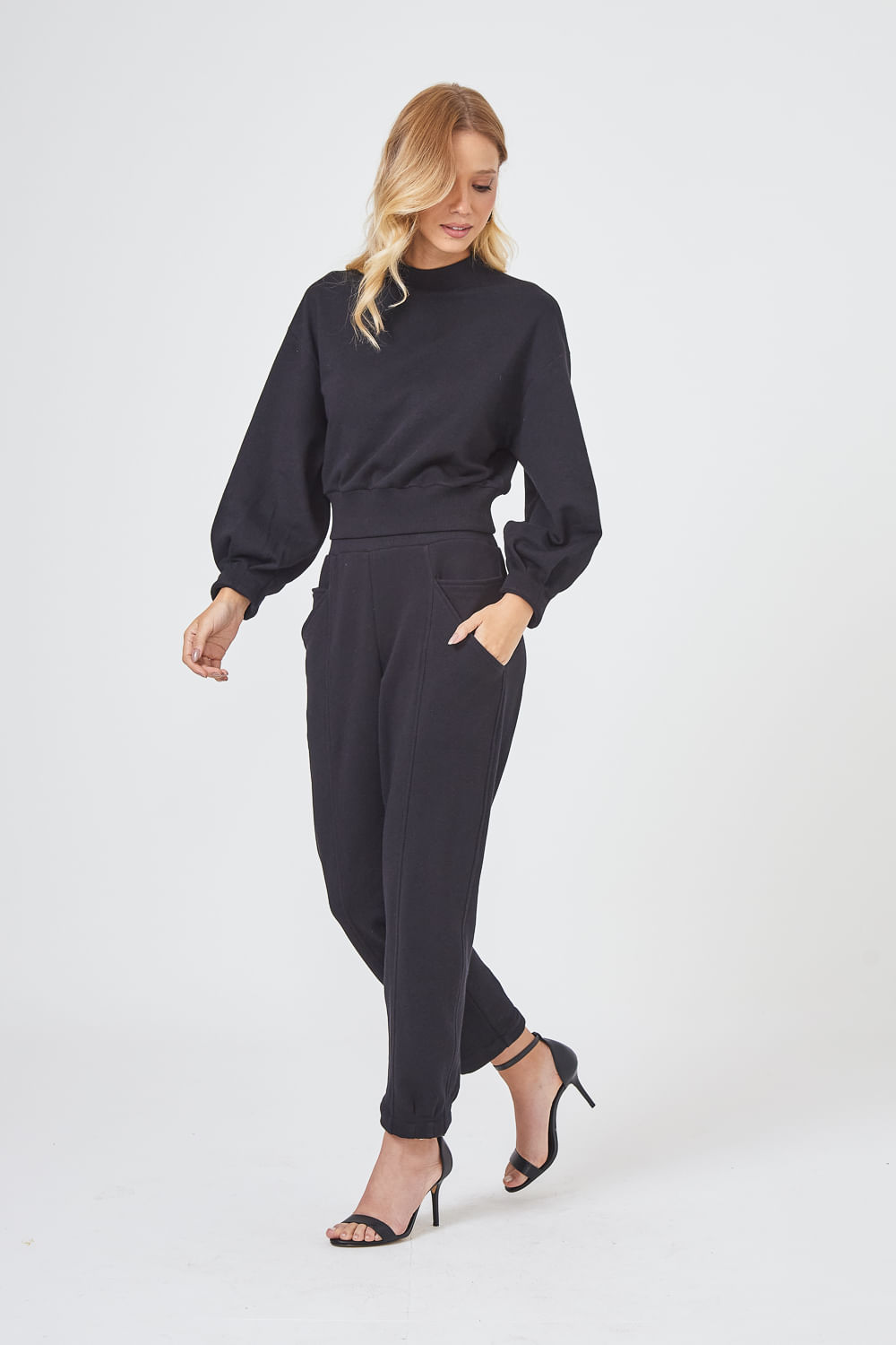 BLUSA-CROPPED-MOLETOM