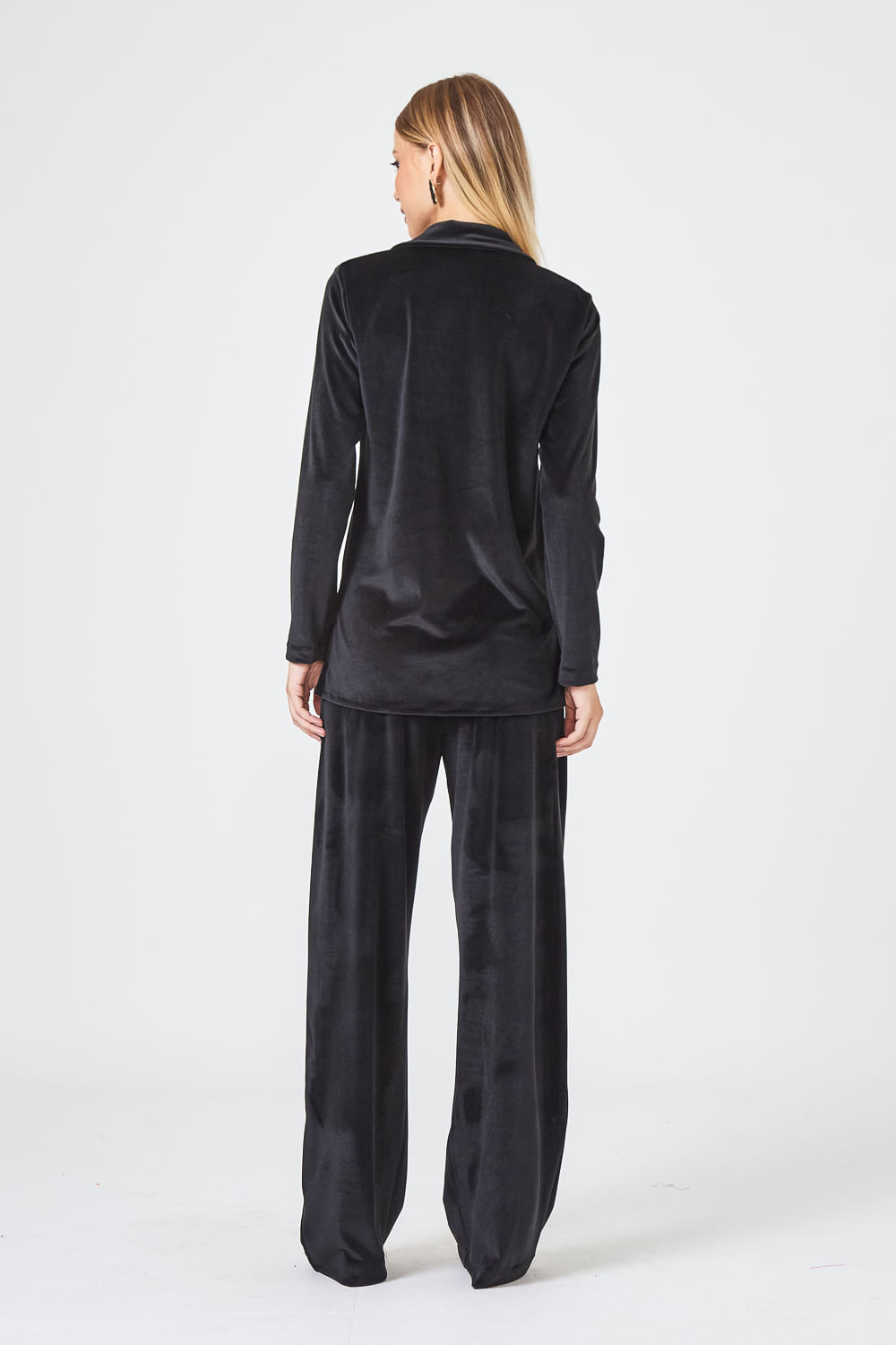 BLUSA-VELUDO-BOTOES