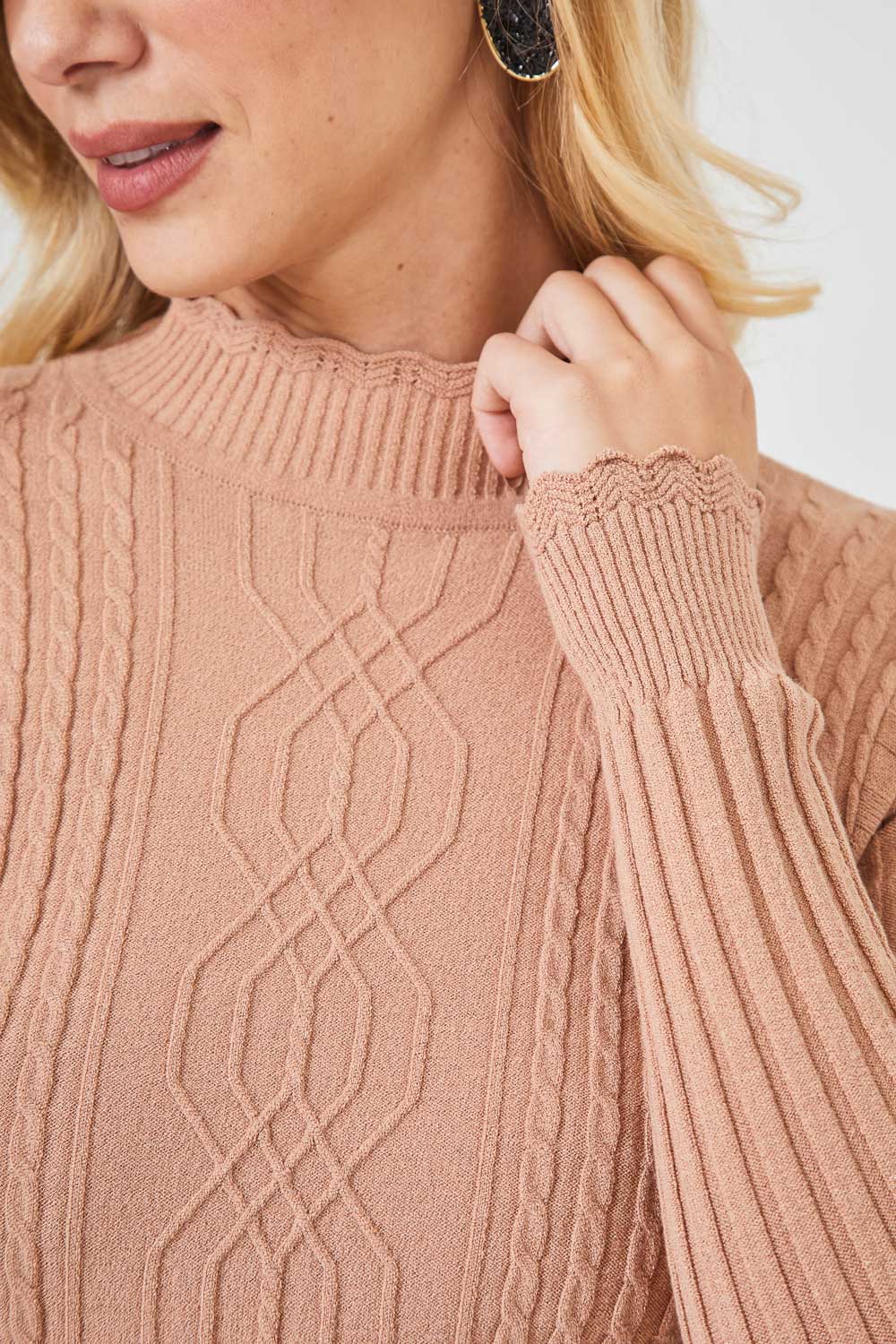 BLUSA-TRICOT-DETALHADA