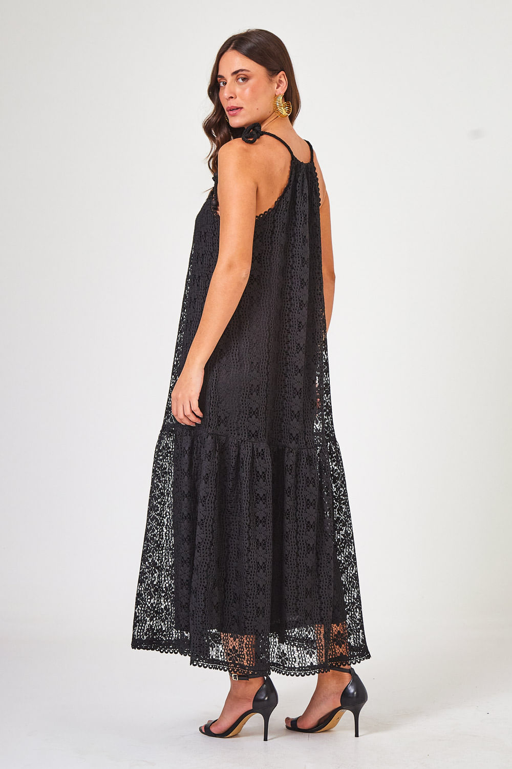 VESTIDO-LONGO-RENDADO-COM-CORDAO