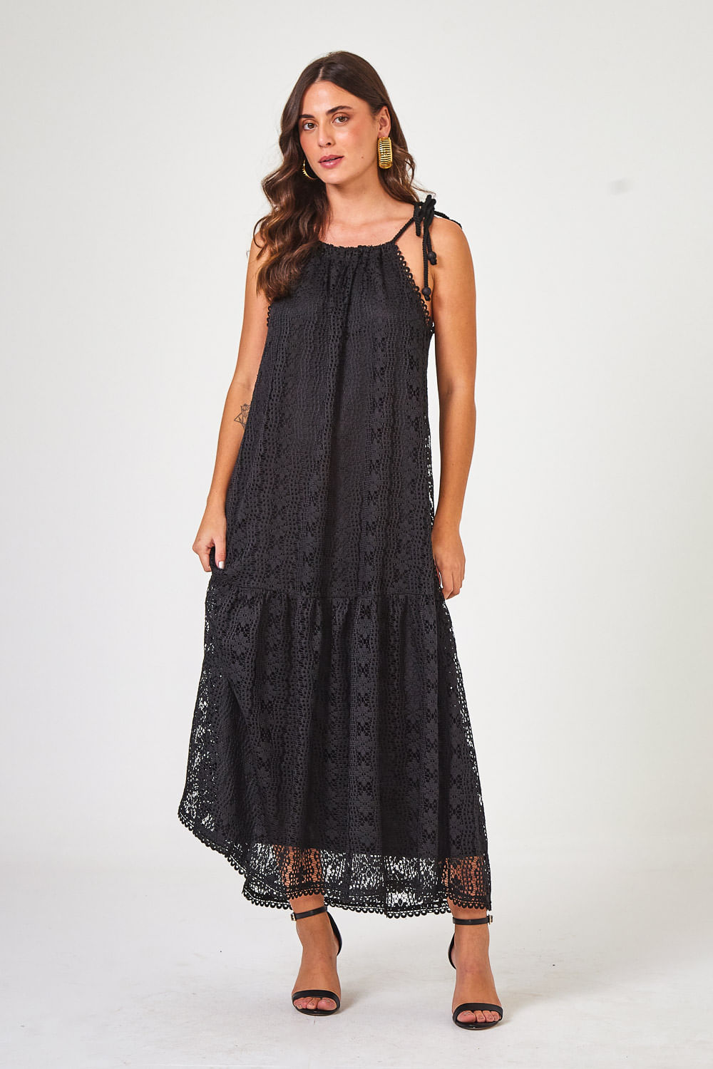 VESTIDO-LONGO-RENDADO-COM-CORDAO