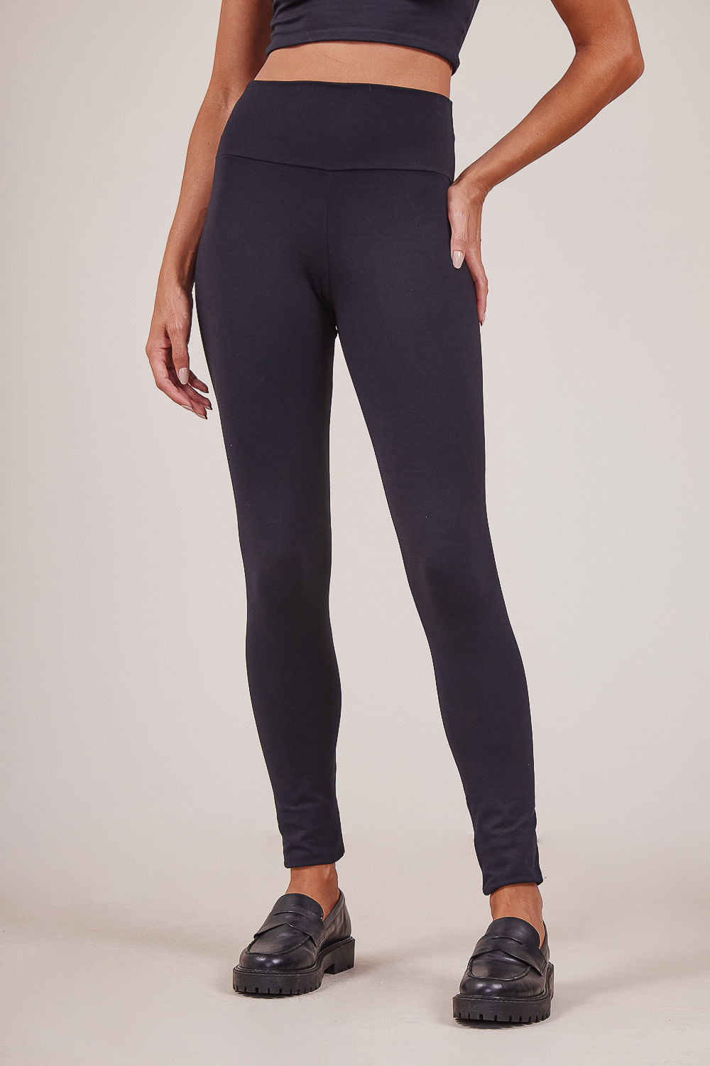 CALCA-LEGGING-BASICA-EM-SUPLEX