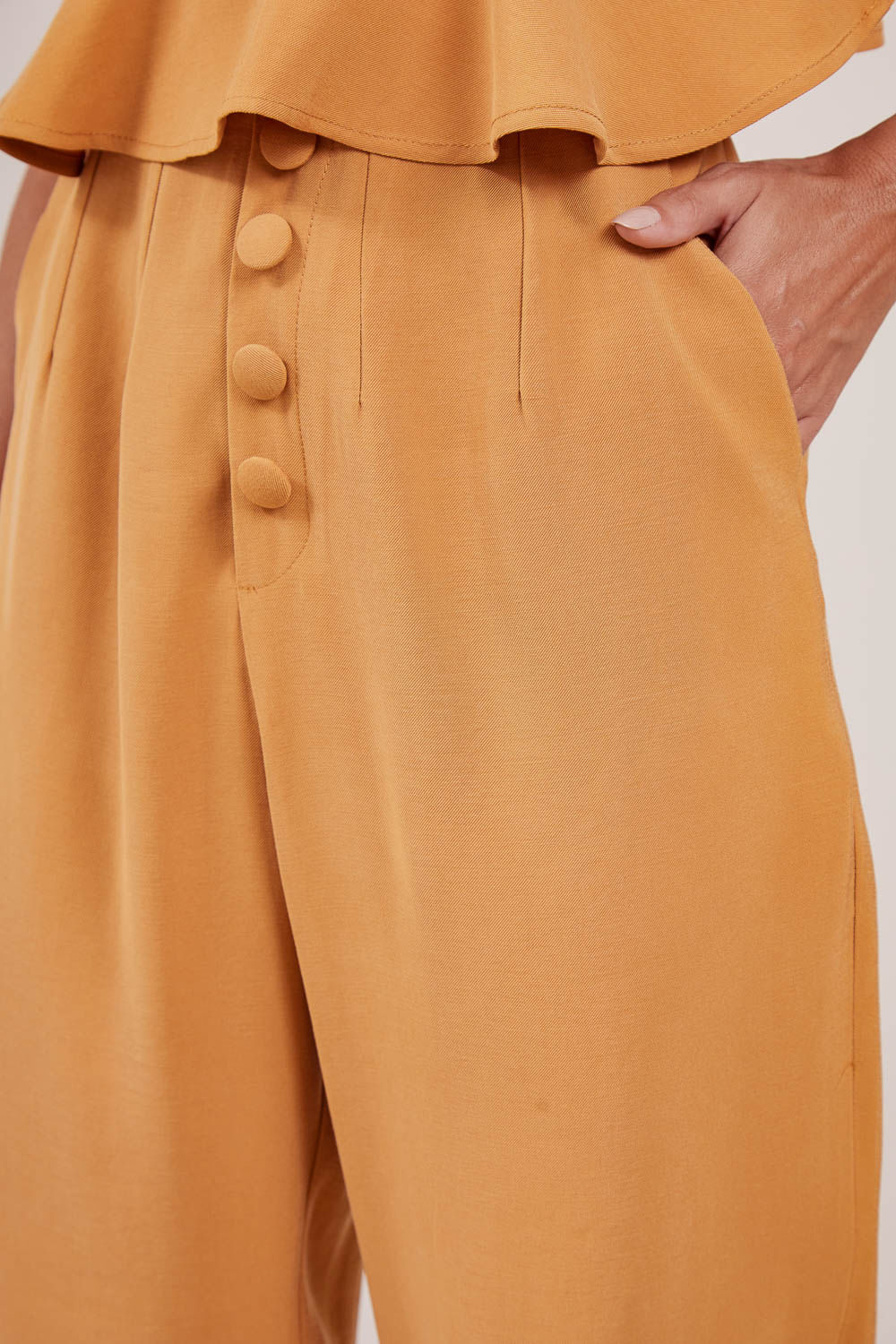 CALCA-BOTAO-APARENTE