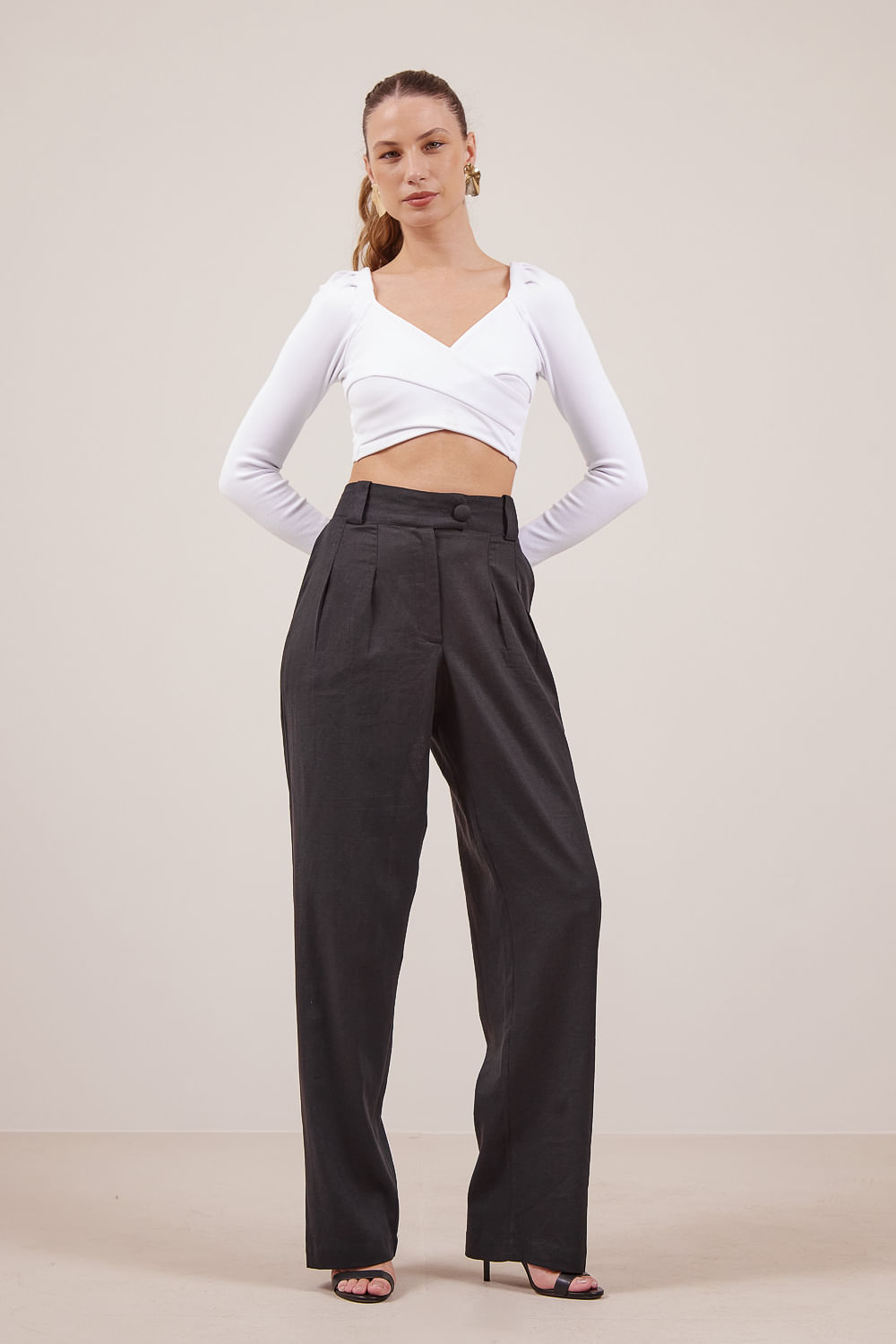 CROPPED-BUSTO-TRANSPASSE