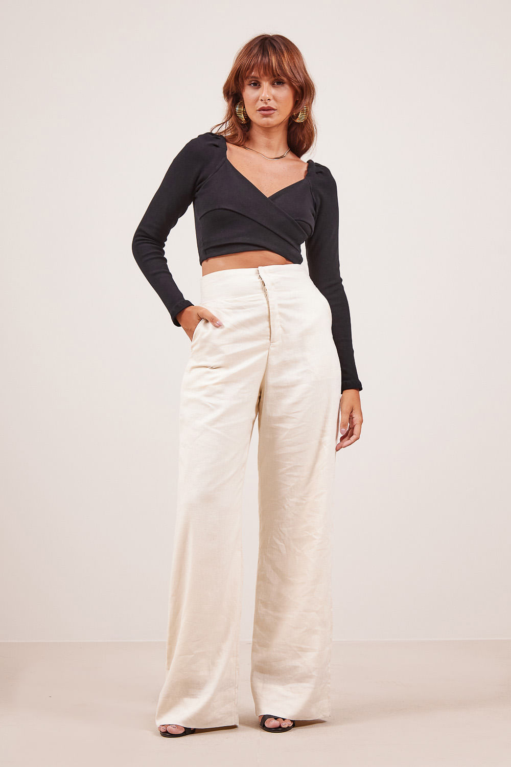 CROPPED-BUSTO-TRANSPASSE