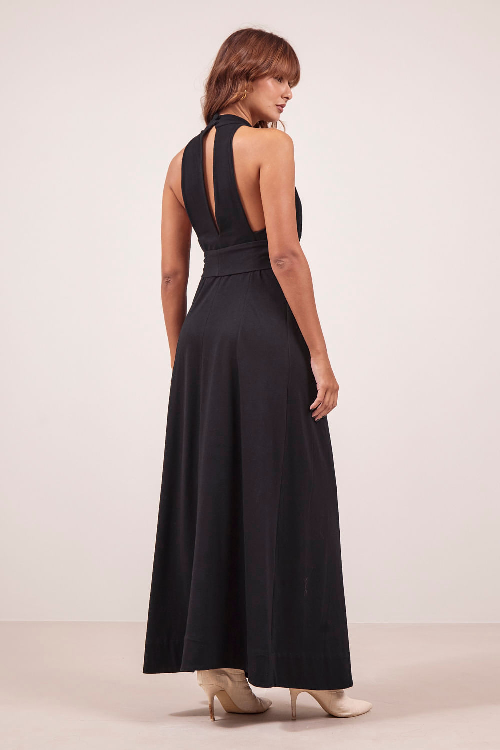 VESTIDO-LONGO-COM-AMARRACAO