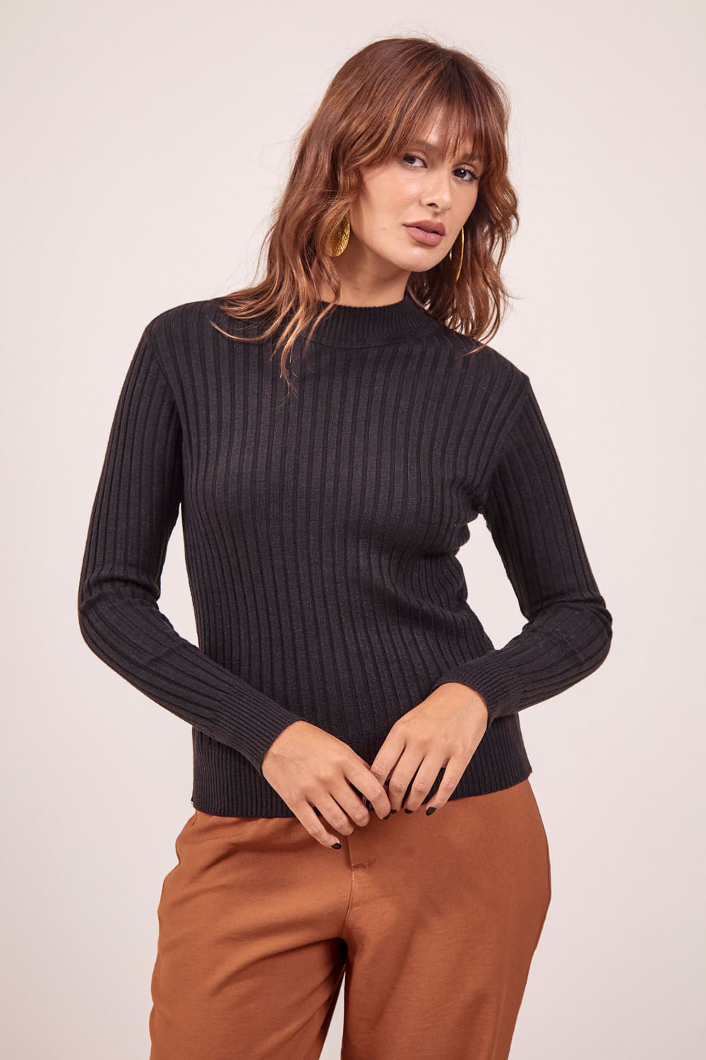 BLUSA-CANELADA-GOLA-REMALHADA