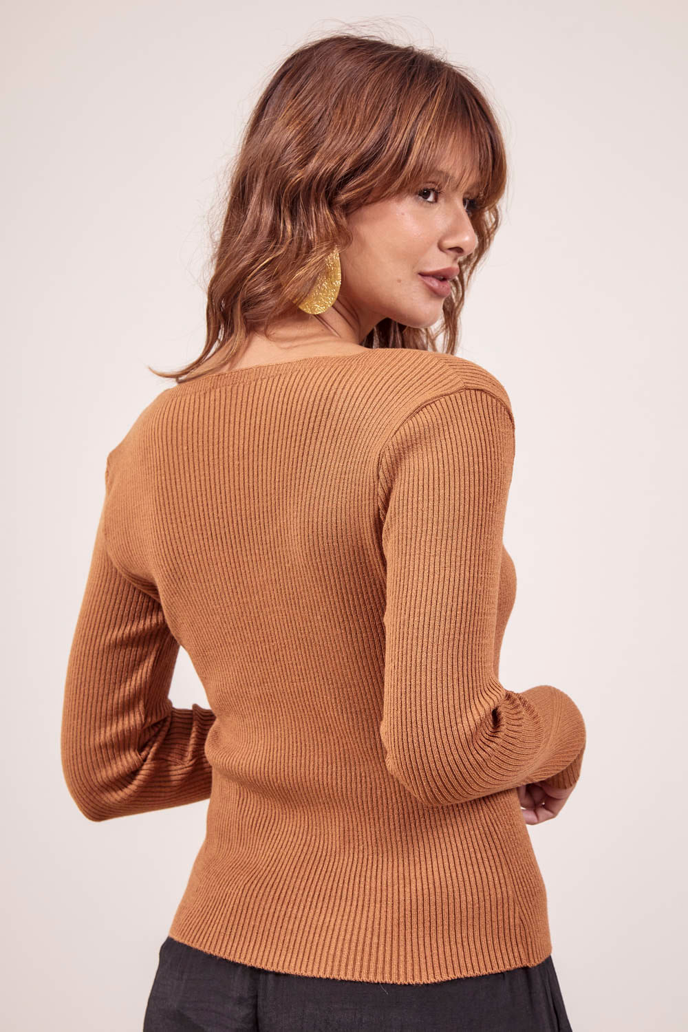 BLUSA-GOLA-V-EM-TRICOT