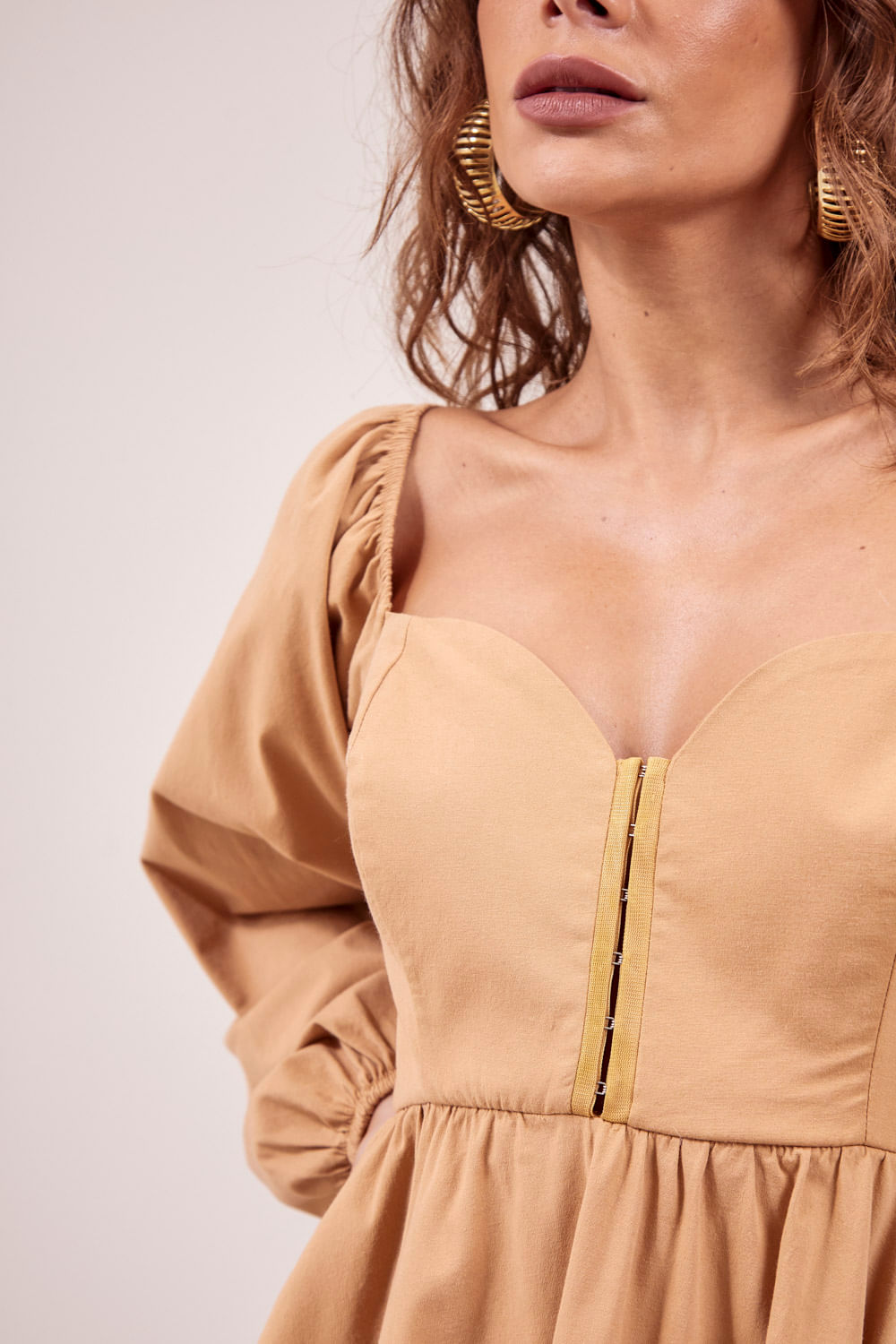 VESTIDO-LASTEX-COSTAS-COLCHETE-FRENTE