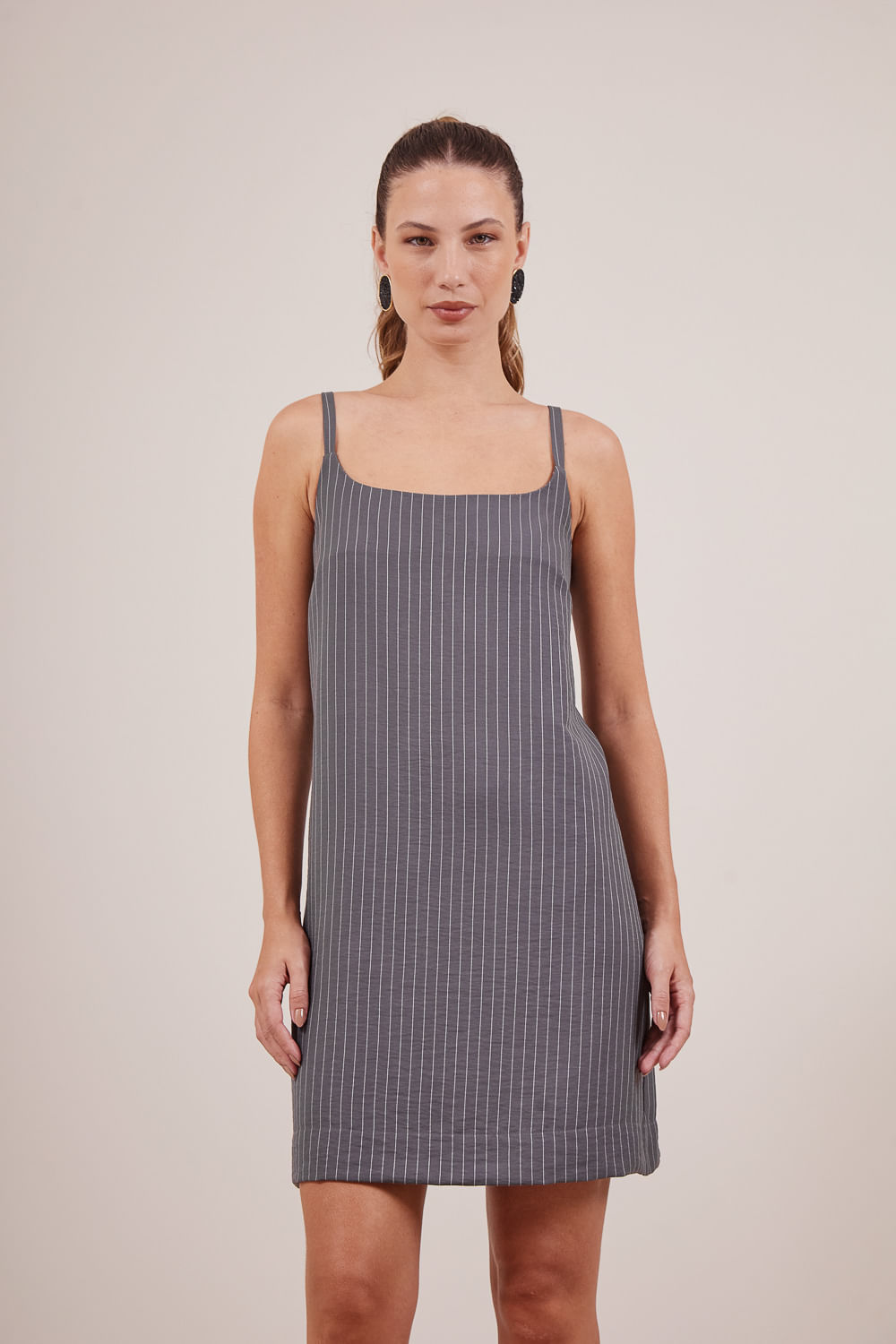 VESTIDO-CURTO-RISCA-DE-GIZ