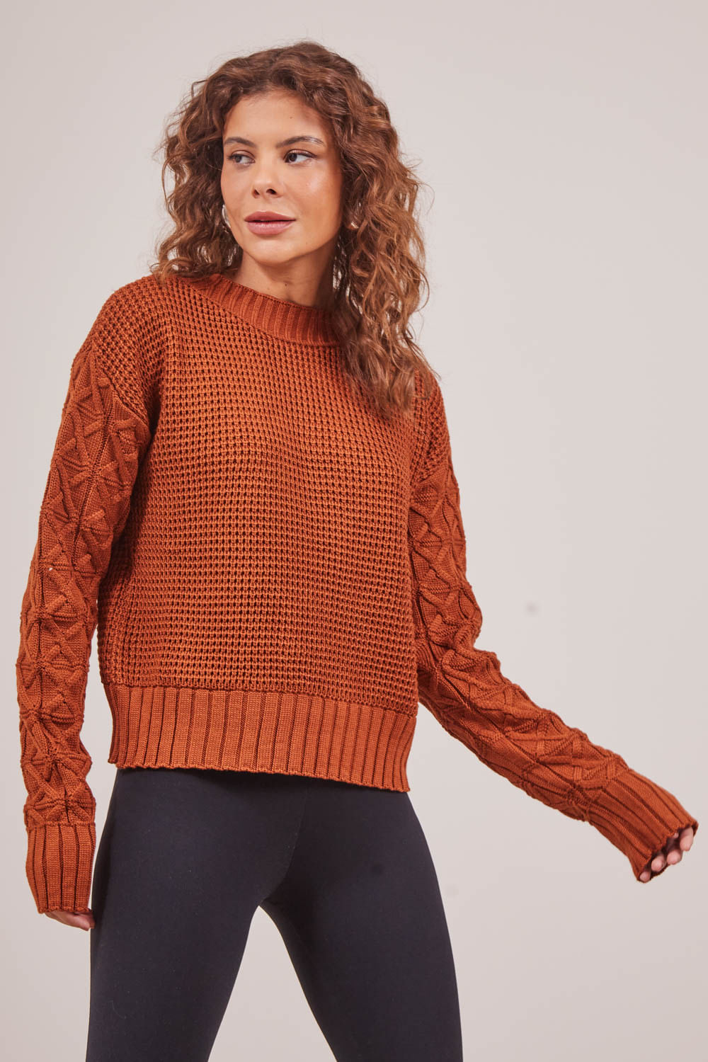 BLUSA-EM-TRICOT-DETALHE-MANGA