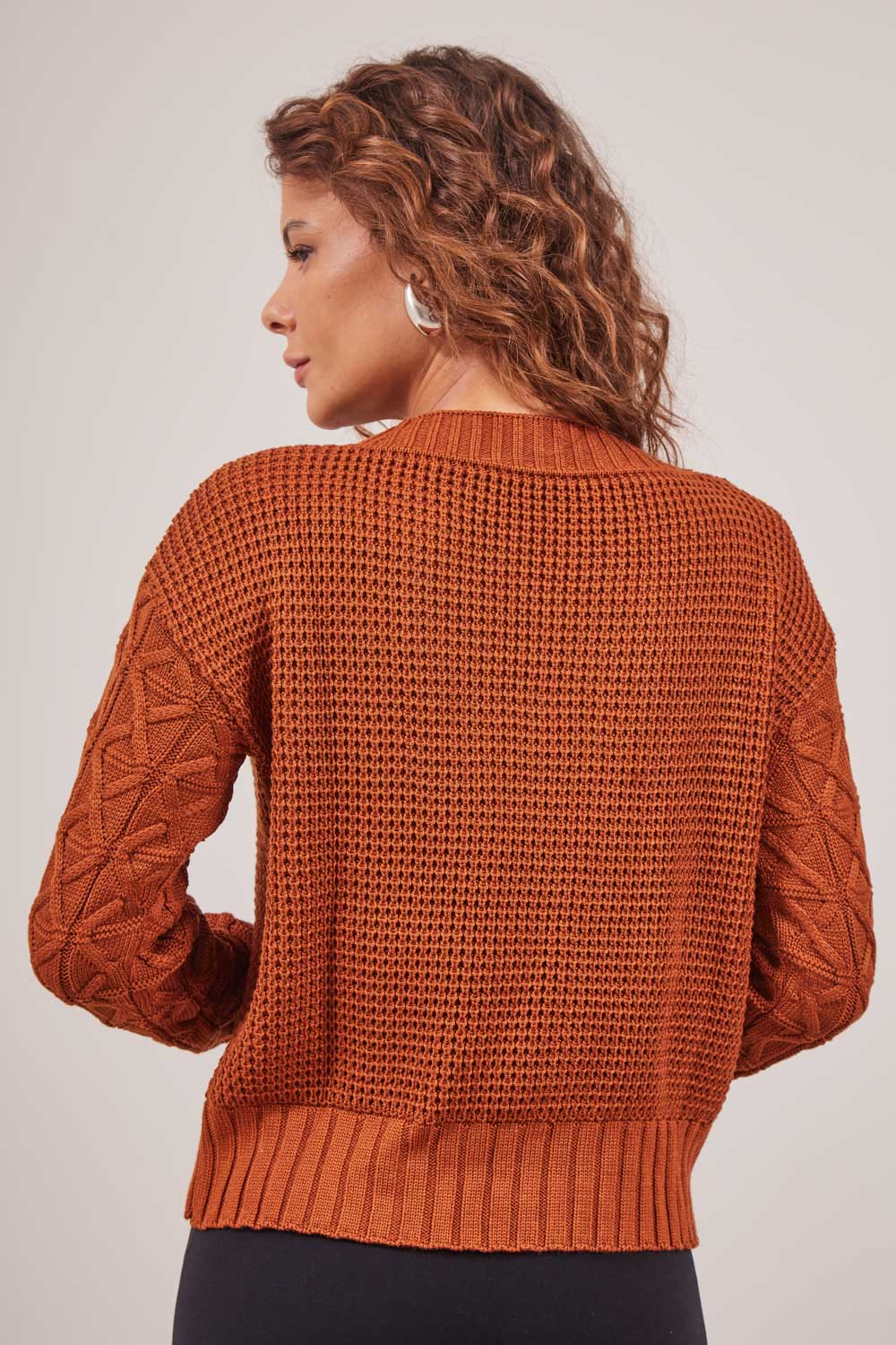 BLUSA-EM-TRICOT-DETALHE-MANGA