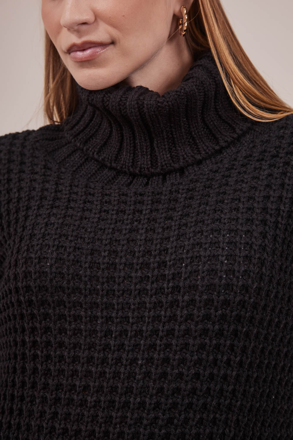BLUSA-MULLET-EM-TRICOT-GOLA-ALTA