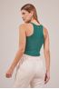 CAMISETA-DECOTE-CAVA