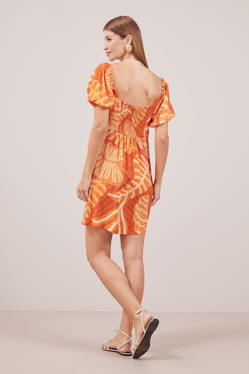 VESTIDO-CURTO-ESTAMPA-FOLHAGEM