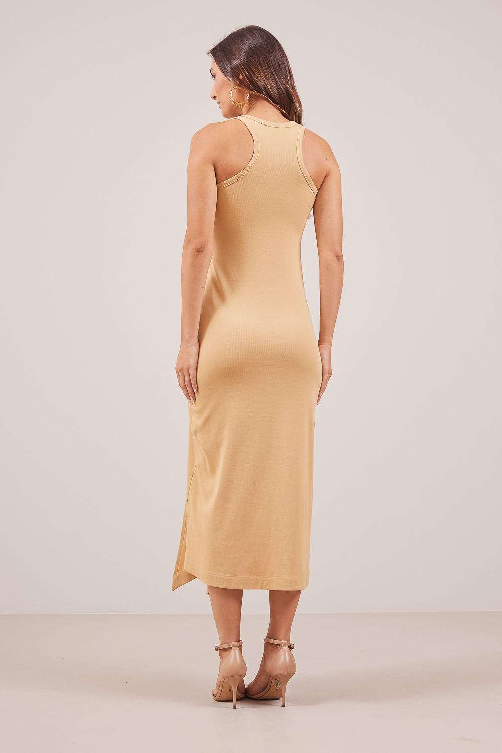 VESTIDO-LONGO-CANELADO-COM-PREGAS-E-FENDA