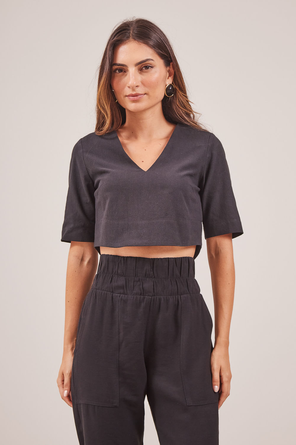 BLUSA-MANGA-CURTA-GOLA-V