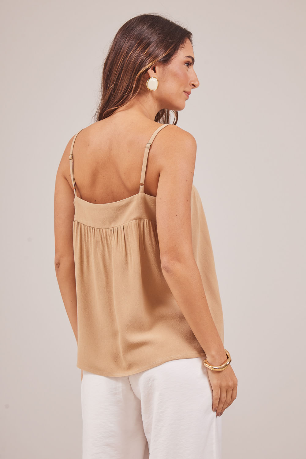 CAMISETA-DECOTE-V-LARGO