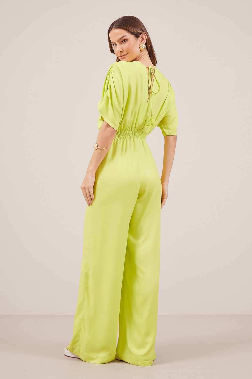 MACACAO-PANTALONA-LACO-COSTAS