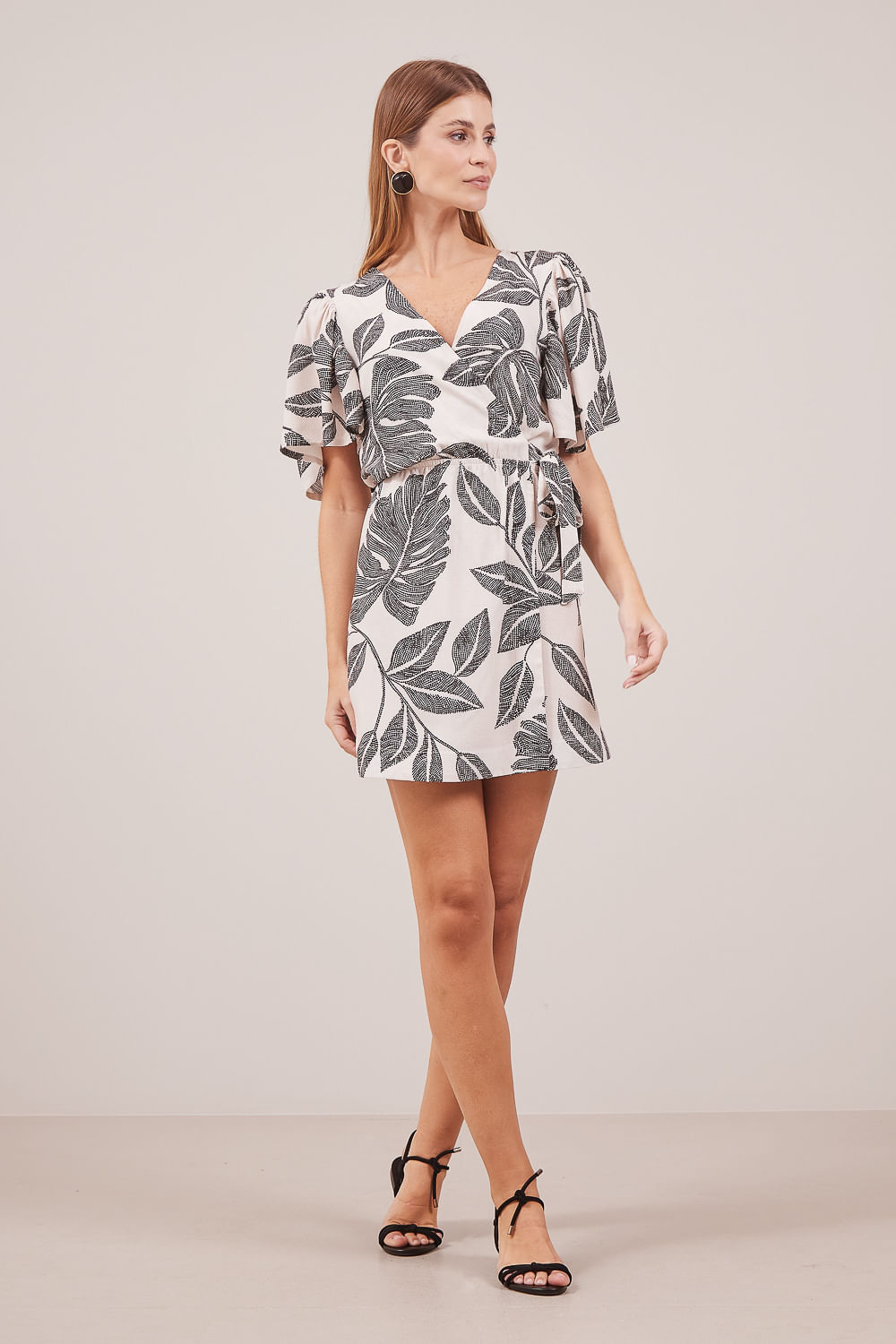 VESTIDO-CURTO-EST.-PONTILHADOS