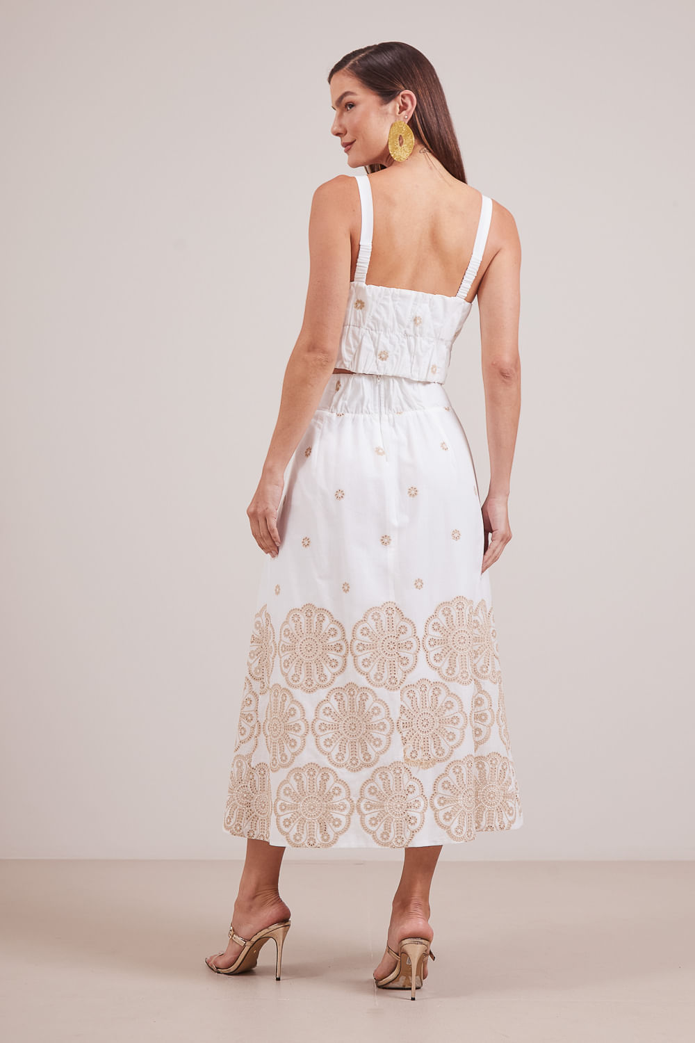 CROPPED-ALCA-FINA-BORDADO