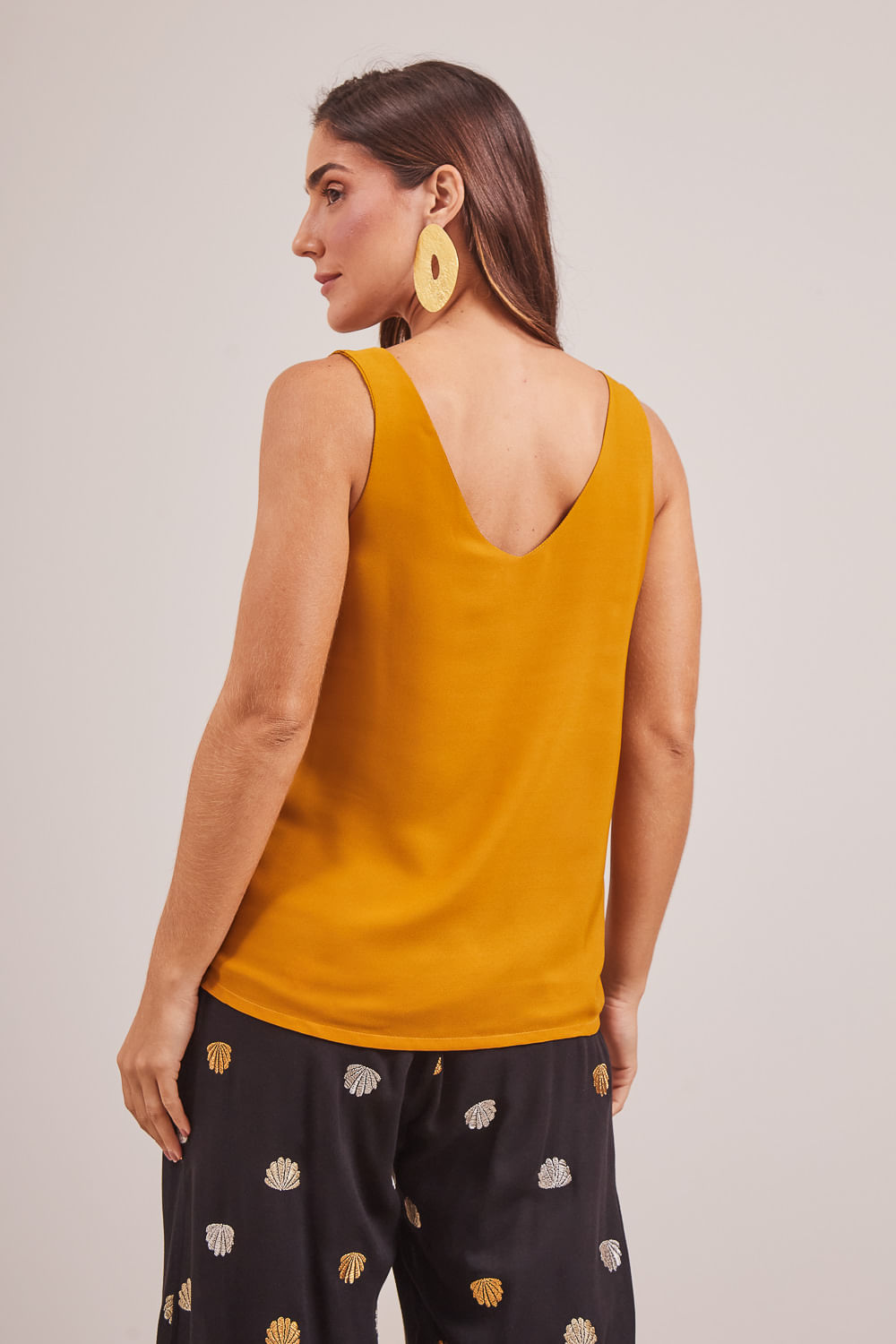 REGATA-BASICA-DECOTE-V