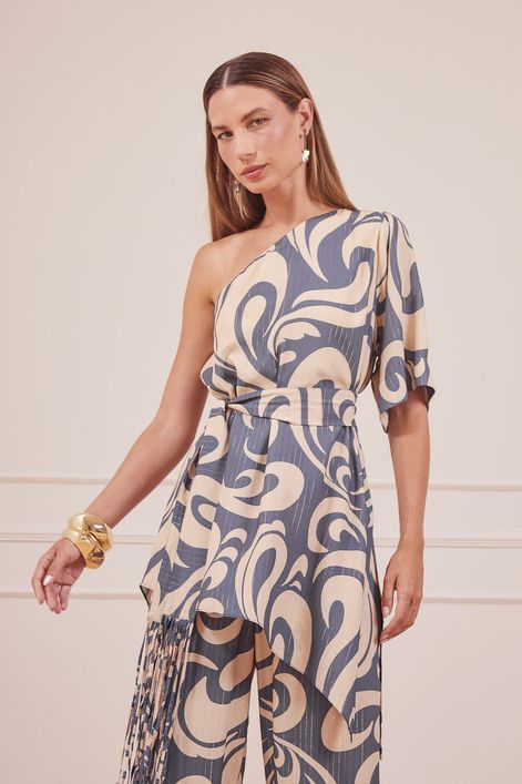 BLUSA-UM-OMBRO-SO-AZUL-COM-FIOS-DOURADOS-5.jpg