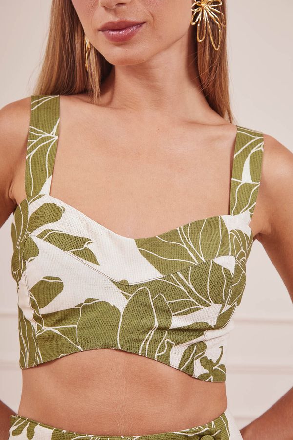 SAIA-E-CROPPED-EST-VERDE-FOLHAGENS-21.jpg
