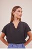 BLUSA-PRETA-E-SHORT-AZUL-11.jpg