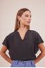 BLUSA-PRETA-E-SHORT-AZUL-11.jpg