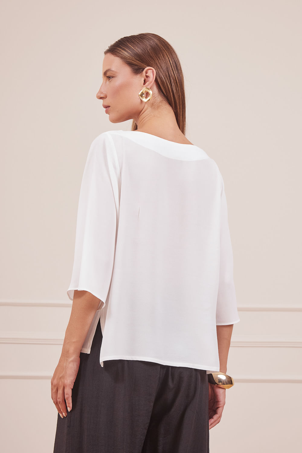 BLUSA-BRANCA-SOLTINHA-COM-MANGA-3_4-9.jpg
