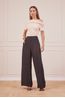 CALCA-PRETA-PANTALONA-COM-COS-LARGO-6.jpg