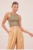 CALCA-PANTALONA-BEGE--COM-PREGAS-NA-FRENTE-E-CROPPED-DUPLO-SUPLEX-VERDE-10.jpg