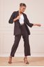 CALCA-PRETA-COM-CINTO-CARAMELO-E-BLAZER-PRETO-15.jpg
