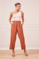 CALCA-CARAMELO-COM-CINTO-E-BLAZER-6.jpg