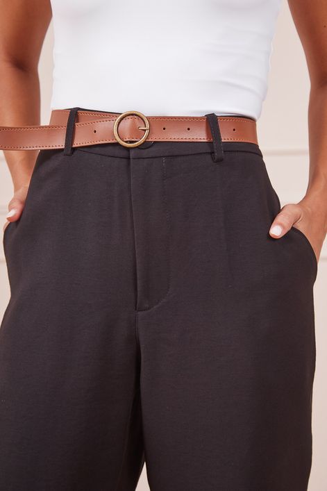 CALCA-PRETA-COM-CINTO-CARAMELO-E-BLAZER-PRETO-10.jpg