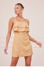 VESTIDO-CURTO-BEGE-COM-RECORTES-NA-BARRA-6.jpg
