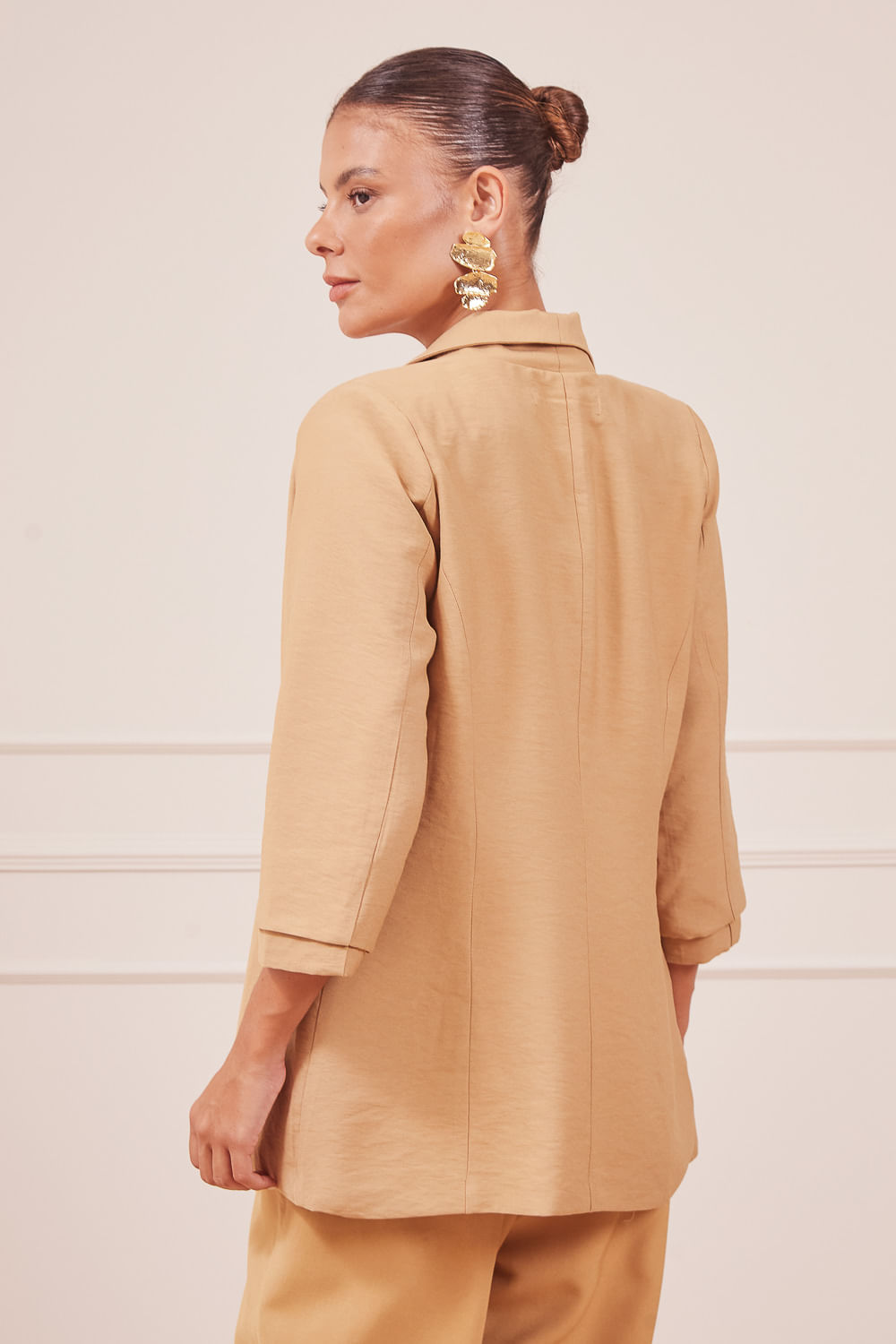 CALCA-COM-CINTO-BEGE-E-BLAZER-BEGE-31.jpg