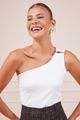 BLUSA-UM-OMBRO-COM-JOIA-BRANCA-E-CALCA-RISCA-PRETA-37.jpg