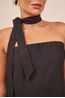 VESTIDO-PRETO-SEM-ALCA-COM-LACO-MO-PESCOCO-1.jpg