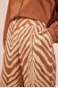 CAMISA-CROPPED-MARROM-E-CALCA-EST-SELVAGEM-30.jpg