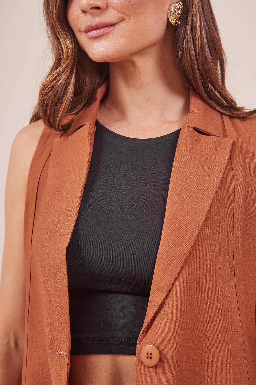 COLETE-OVER-CARAMELO-ESCURO-15.jpg