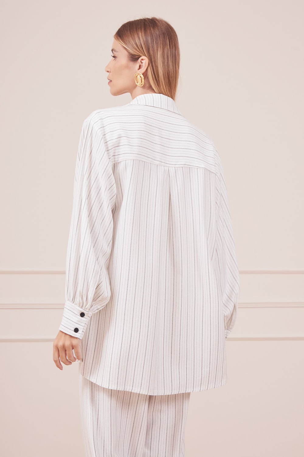 CAMISA-LISTRAS-BRANCA-1.jpg