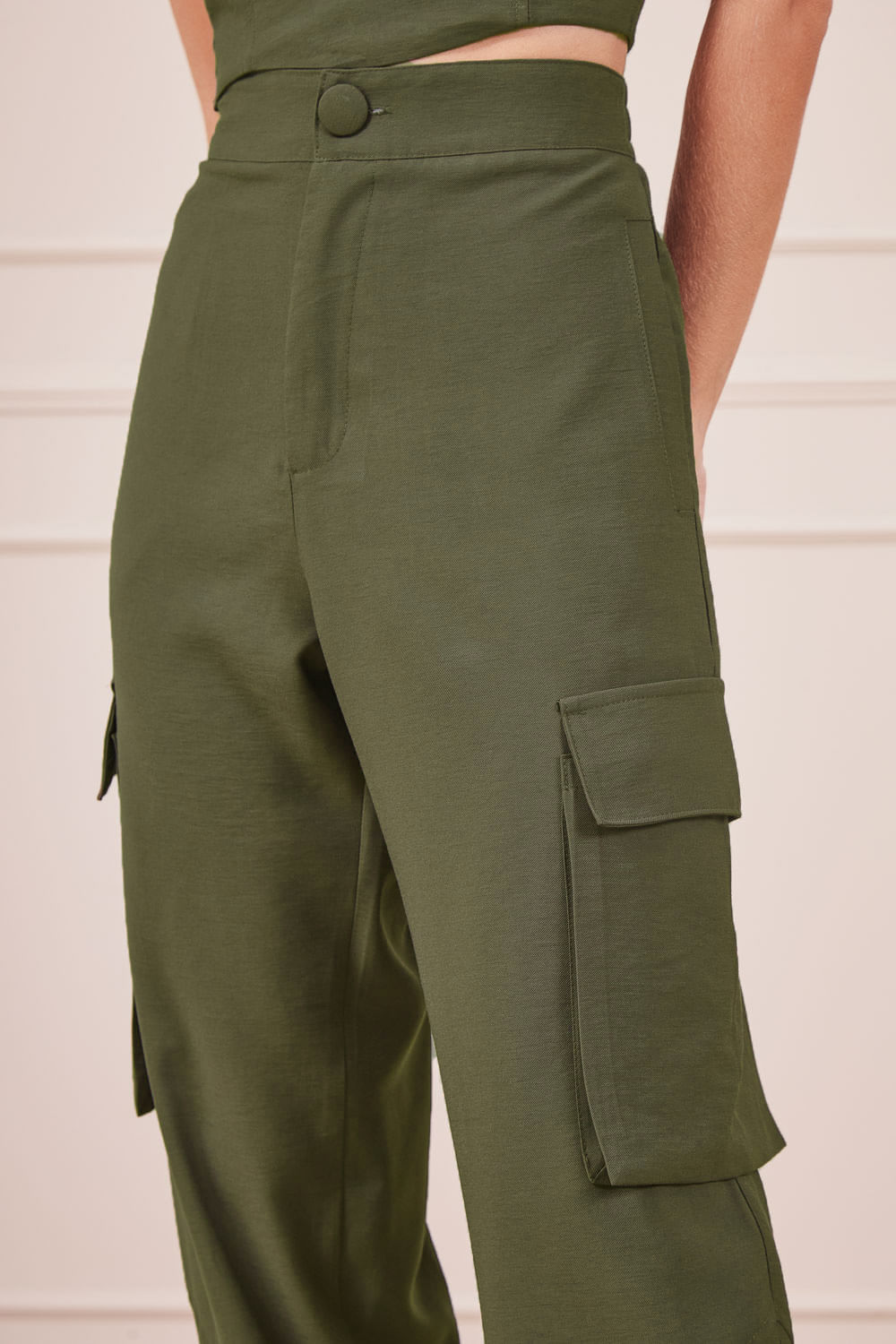 COLETE-E-CALCA-CARGO-VERDE-24.jpg