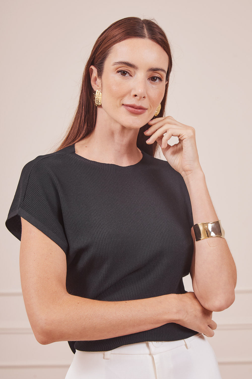 BLUSA-TRICOT-PRETA-MANGA-JAPONESA-1.jpg